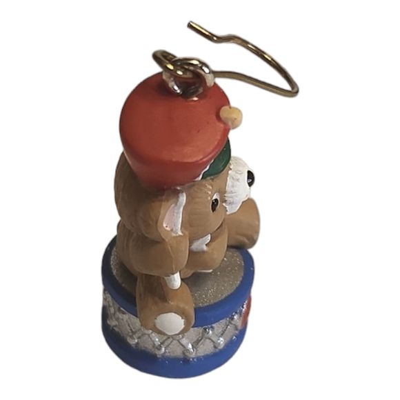 Upbeat Bear, Hallmark Keepsake Ornament 1991 Brown Bear with a Silver Metal Drum - Picture 4 of 11